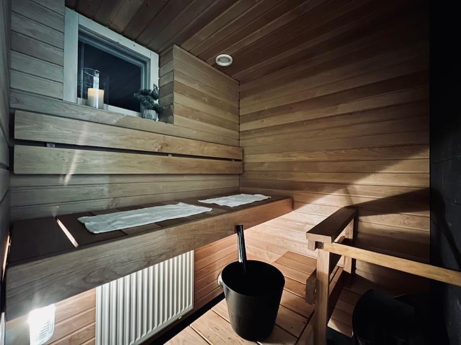 Spacious City Center Apt - Sauna - Self Check In 로바니에미 외부 사진